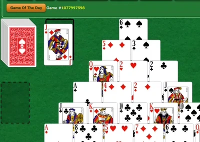 Pyramid Solitaire by Green Felt oynanış büyük