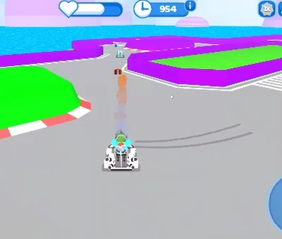 SMASH KARTS oynanış büyük